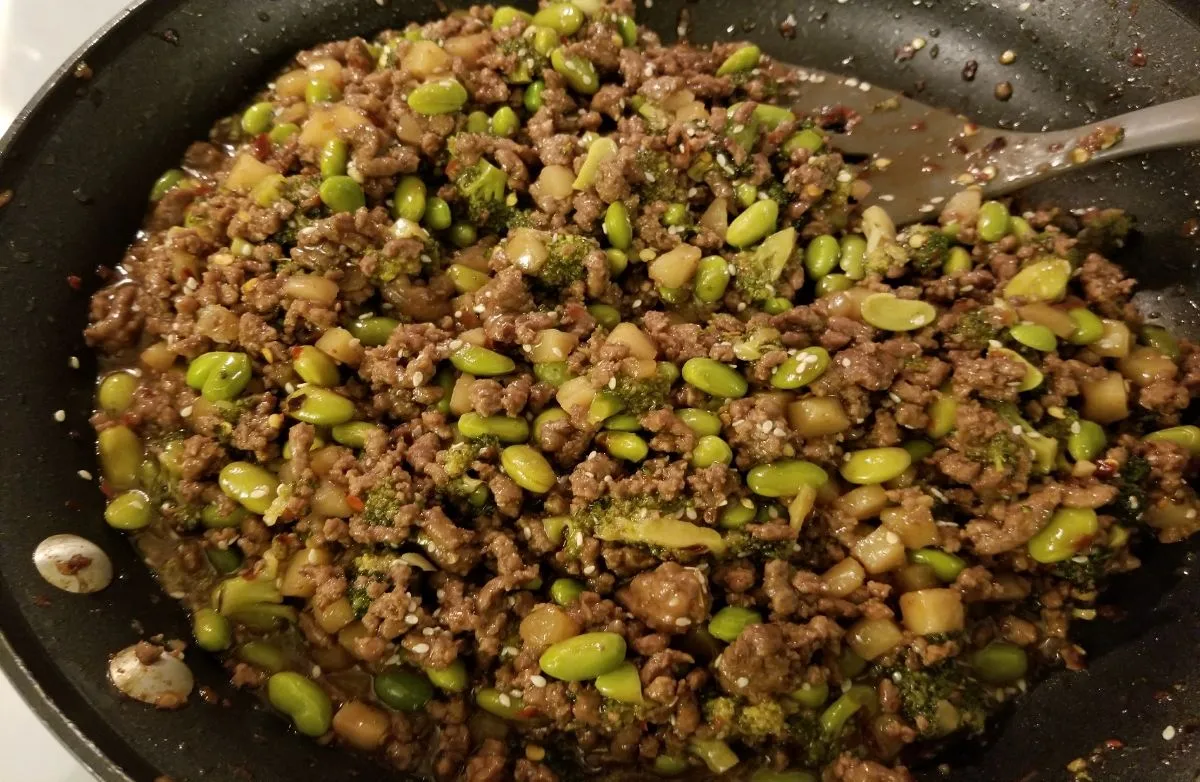 Koreanisches Rindfleisch mit Gemüse