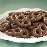 Zuckerfreie Schokoladenüberzogene Brezeln