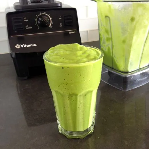 Copycat Tropical Green Smoothie