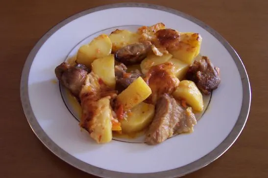 Schweinefleisch mit Gemüse