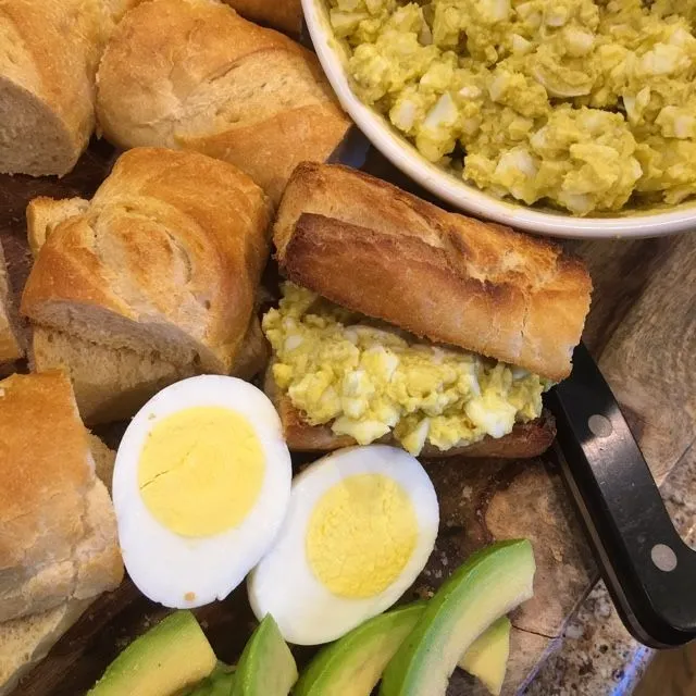 Avocado-Eiersalat (ohne Mayo)