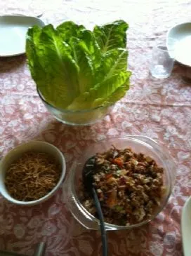 Asiatische Salatwickel (170 Kalorien/Portion)