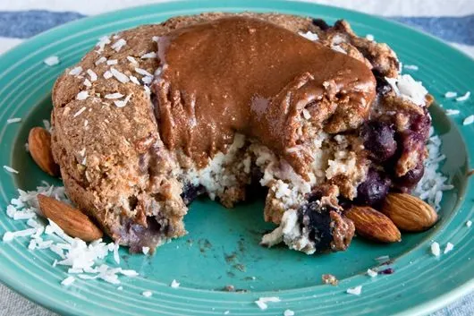 Kokoscreme-Blaubeer-Buchweizen-Auflauf