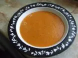Hausgemachte altmodische Tomatensuppe.