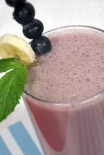 Bananen-Blaubeer-Frühstücks-Smoothie