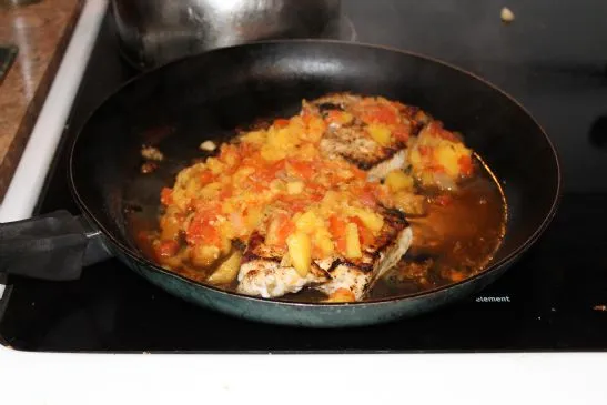 Ananas-Salsa Mahi-Mahi