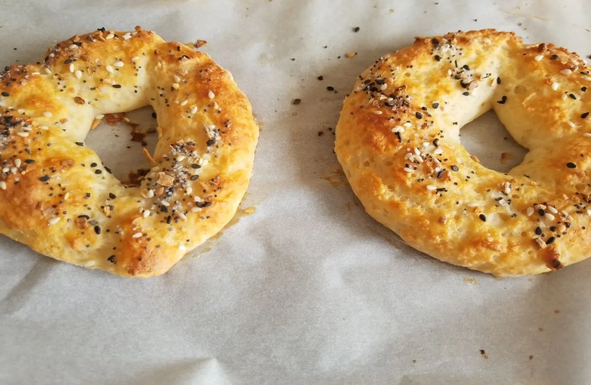 2-Zutaten-Bagel-Rezept