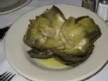 Einfache gedämpfte Artischocken
