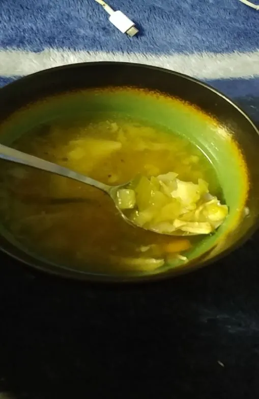 Gemüse-Hühnchensuppe aus dem Schnellkochtopf