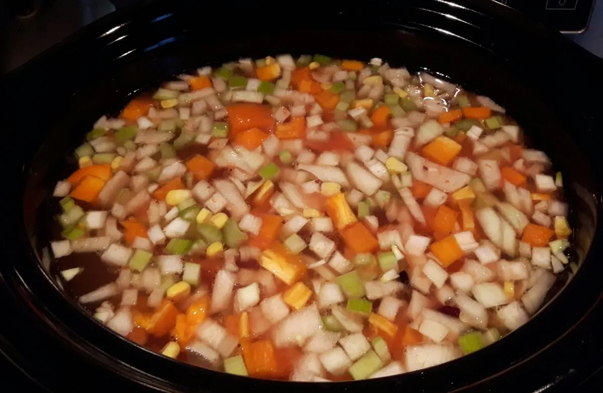 Gesunde Tomaten-Gemüsesuppe