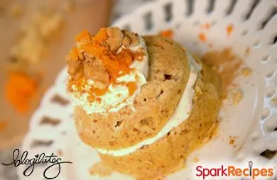 Mikrowellen-Möhrenkuchen im Becher