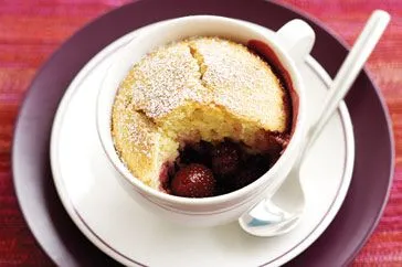 Beeren-Pudding-Kuchen