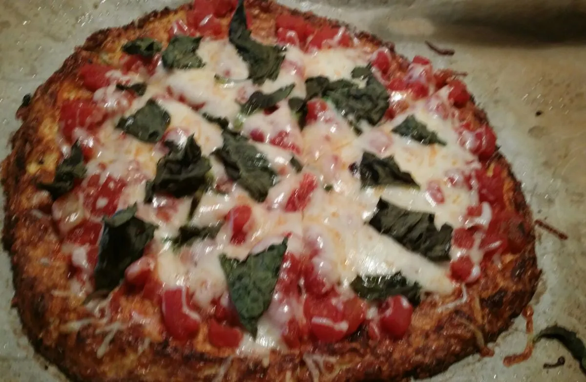 Blumenkohl-Pizzaboden Low Carb