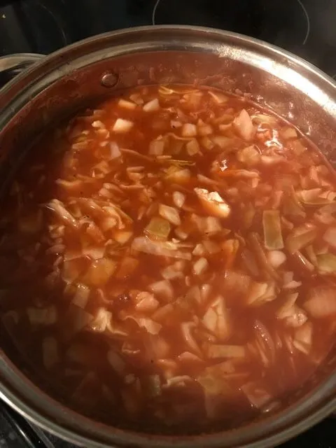 Tomatensuppe mit Kohl