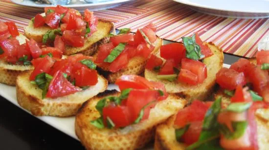 Bruschetta auf Sauerteig