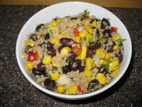 Quinoa-Schwarze-Bohnen-Salat