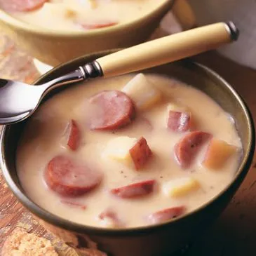 Polnische Kartoffel-Cheddar-Suppe