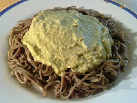 Spaghetti mit Fenchel-Zucchini-Thunfisch-Mischung