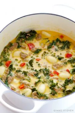 Zuppa Toscana (cremige Gnocchi-Suppe mit Grünkohl und Wurst)