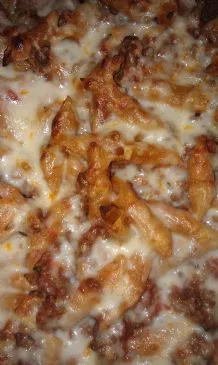 Schneller italienischer Penne-Auflauf