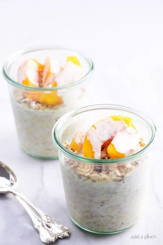 Pfirsich- und Sahne-Übernacht-Haferflocken