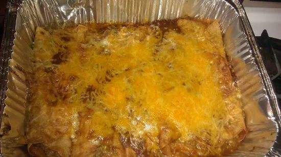 Rote Enchiladas mit Putenhackfleisch