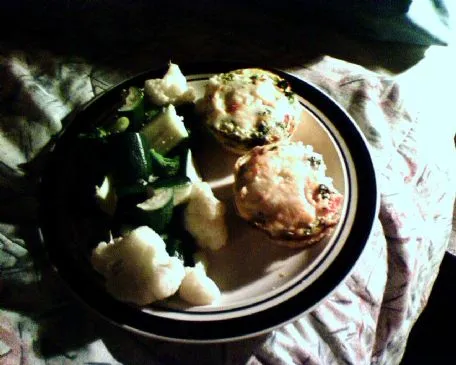 Gebackene Gemüse-Ei-Tassen