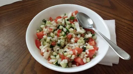 Daniels Gurken-Zwiebel-Tomaten-Salat