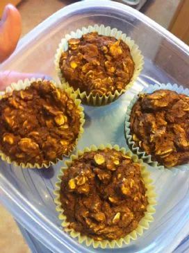 Nussige Kürbis-Vegan-Protein-Muffins