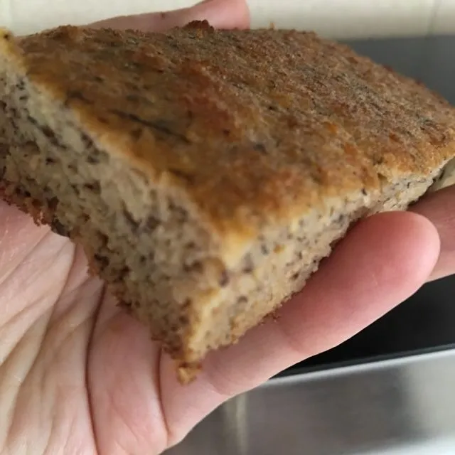 Paleo-Kokos-Bananenbrot