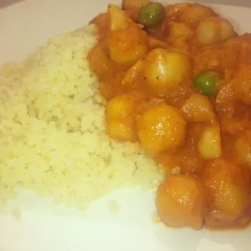 Kichererbsencurry mit Erbsen