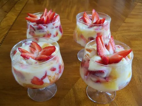 Erdbeer-Zitronen-Parfait