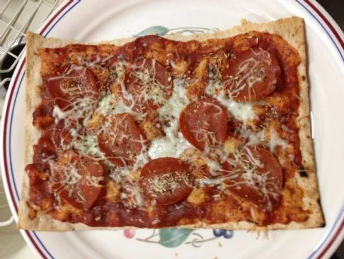 Leichte Pepperoni-Pizza