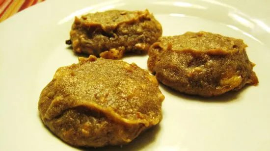 Erdnussbutter-Bananenteigbällchen (auch bekannt als PB-Bananenbrot-Bomben)