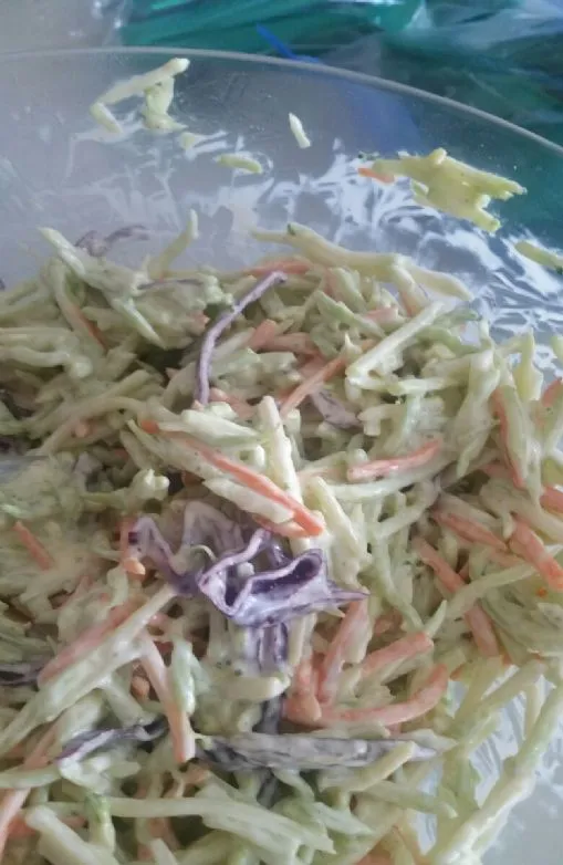 Brokkoli-Slaw