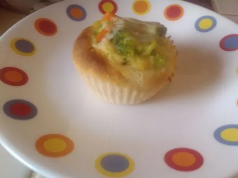 Käse-Gemüse-Biskuit-Tassen