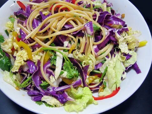 Asiatischer Nudelsalat