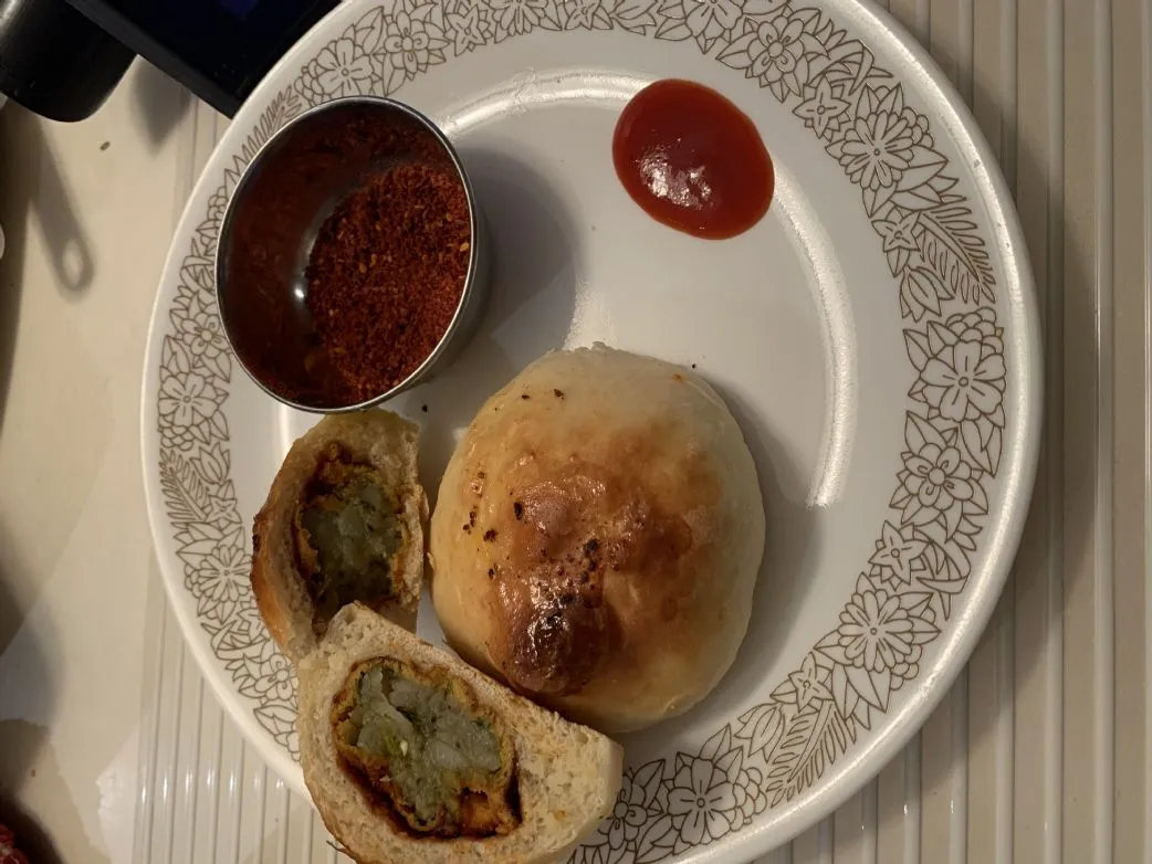Gebackenes Vada Pav - PBDAVE - Gujarati Stil