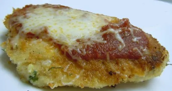 Gebackenes Hähnchen Parmesan