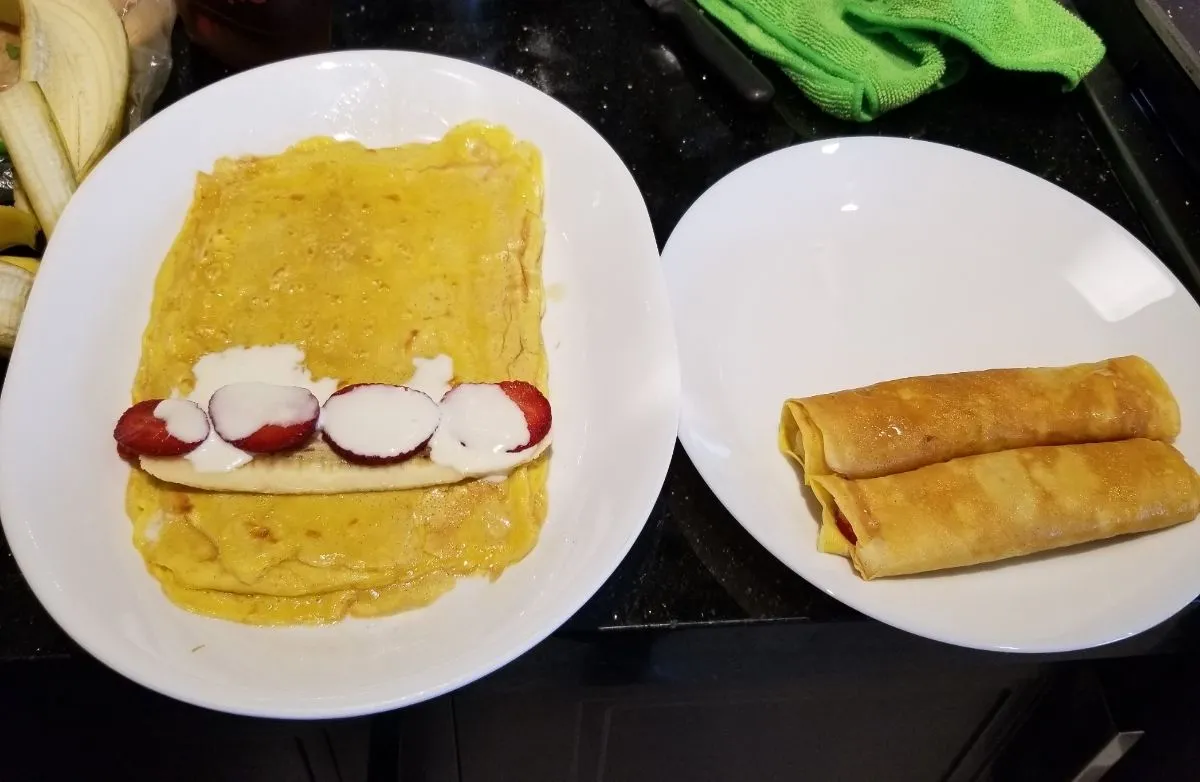Bananen-Erdbeer-Crêpe-Rollen