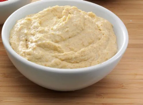 Cremiger Knoblauch-Hummus