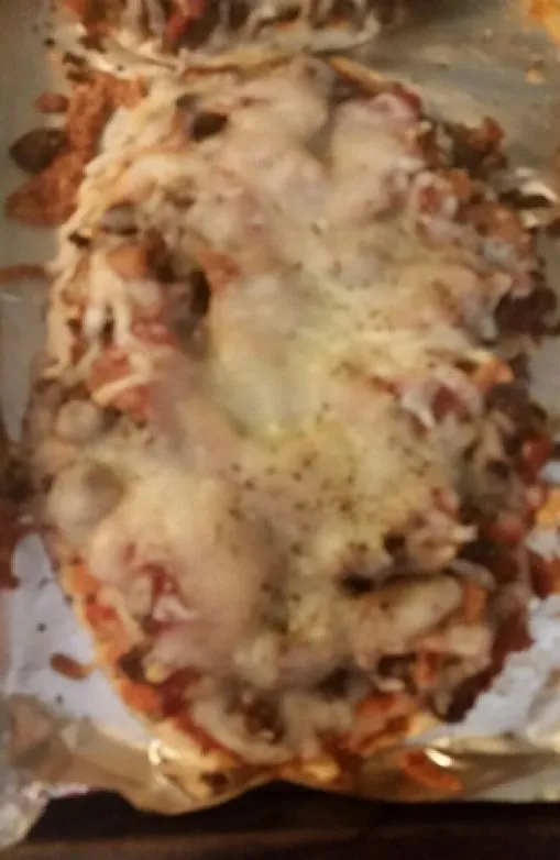 Fladenbrot Cheeseburger Pizza