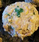 Pfeffer-Kräuter-Käsebrötchen mit Salba