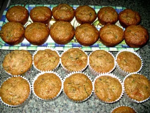 Zucchini-Karotten-Cupcakes