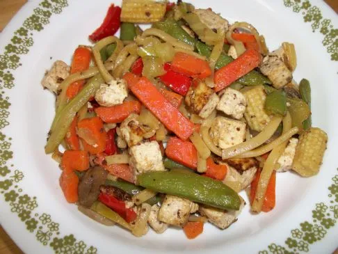 Gemüse- und Tofu-Pfanne