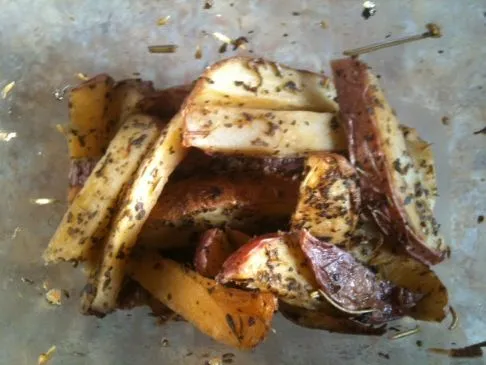 Geröstete rote Kartoffel-Pommes