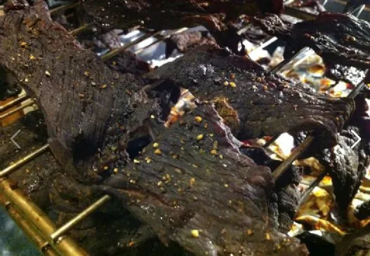 Langsam im Ofen getrocknetes Rinderjerky