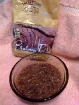 Veganer Bhutanischer Rotreis-Pudding mit Rosinen