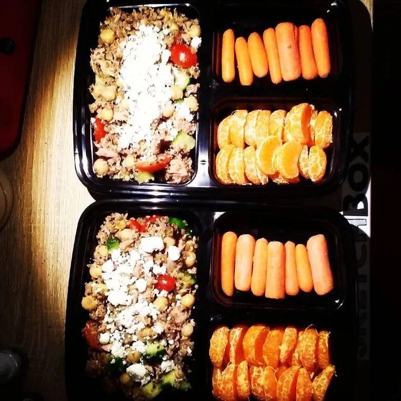 Thunfisch-Quinoa-Salat mit Ziegenkäse