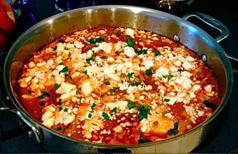 Shakshuka - (pochierte Eier in würziger Tomatensoße)